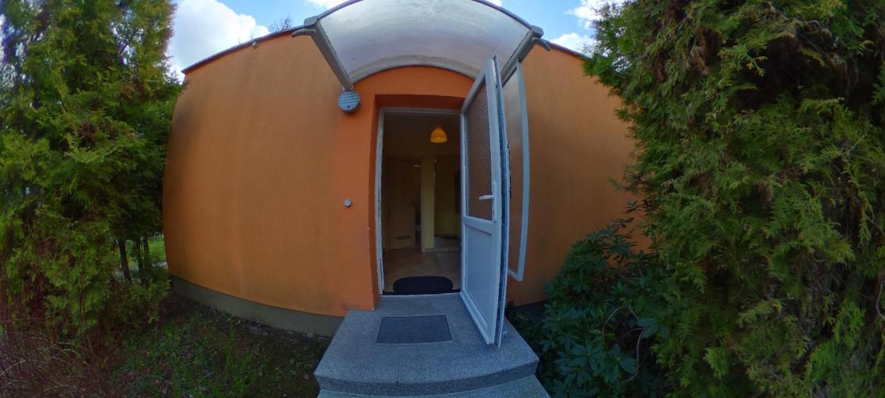 Apartments In Der Kopenhagener Strasse Росток Экстерьер фото