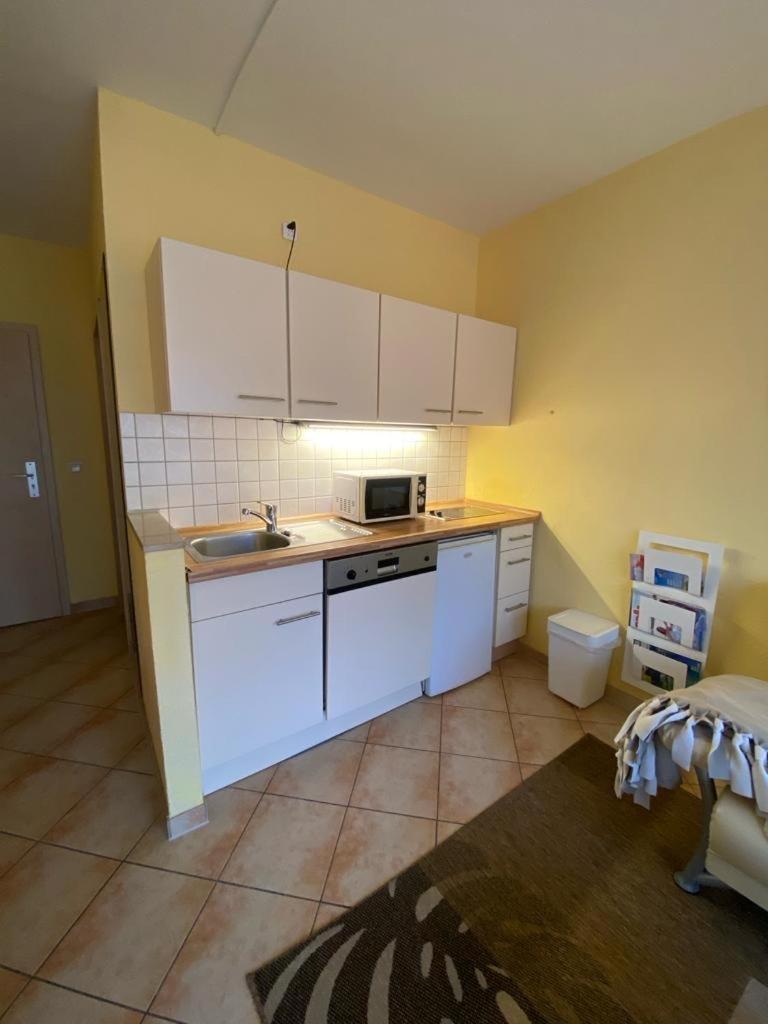 Apartments In Der Kopenhagener Strasse Росток Экстерьер фото